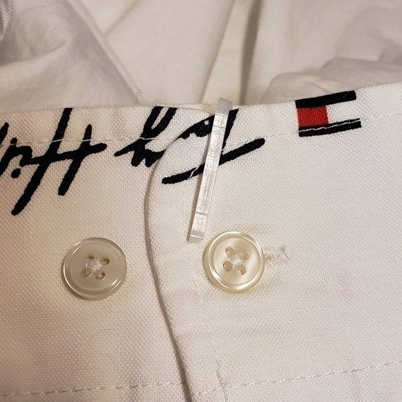 Tommy Hilfiger Spell Out Button Down Shirt White Small NWOT - Picture 7 of 10